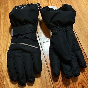 Children’s snow gloves